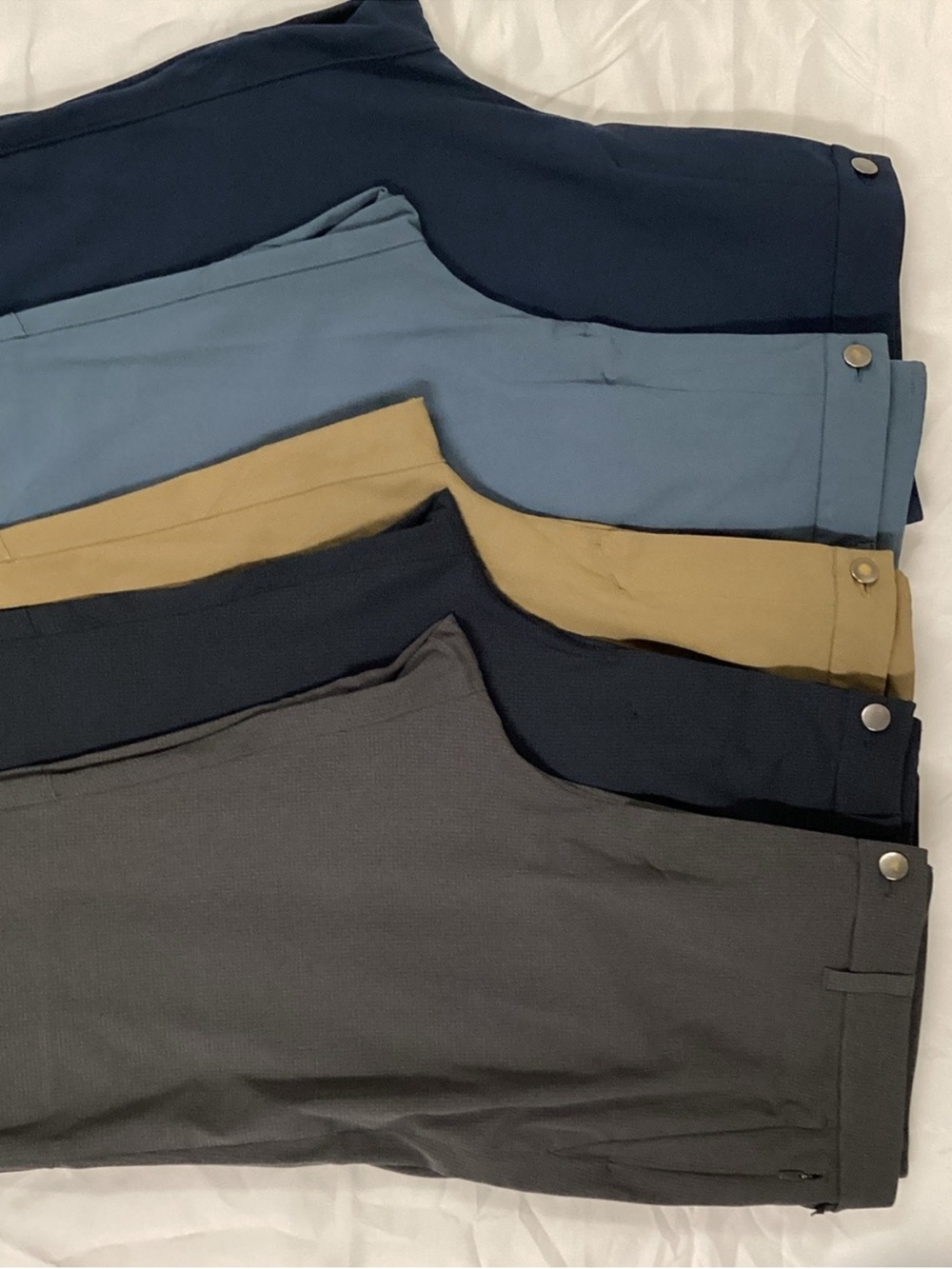 lululemon athletica Navy, Light Blue, Tan, Black, and Gray 36x28